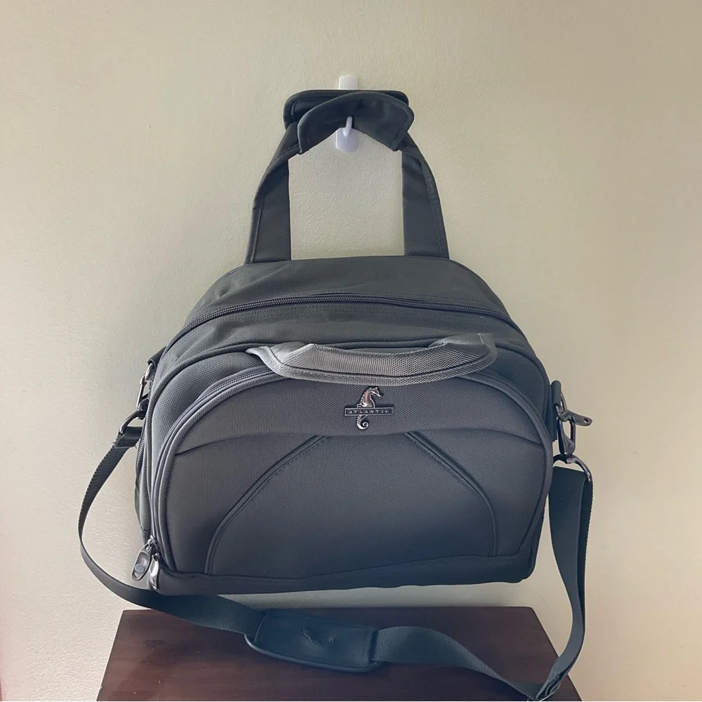 Atlantic Luggage Carry-on Travel Bag in Olive Green.